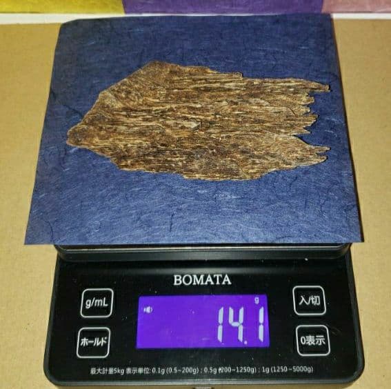 沈香、伽羅、六国五味、聞香、香木「ベトナム・フエ産 特上14,1」15