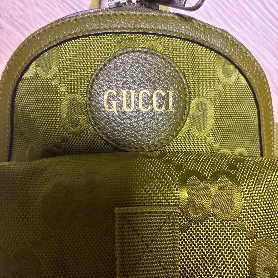 GUCCI グッチ　♡未使用に近い♡ ボディバッグ　カーキ色　オフザグリッド