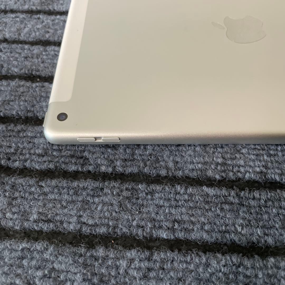 101 iPad 7世代 32GB SIMフリー シルバー