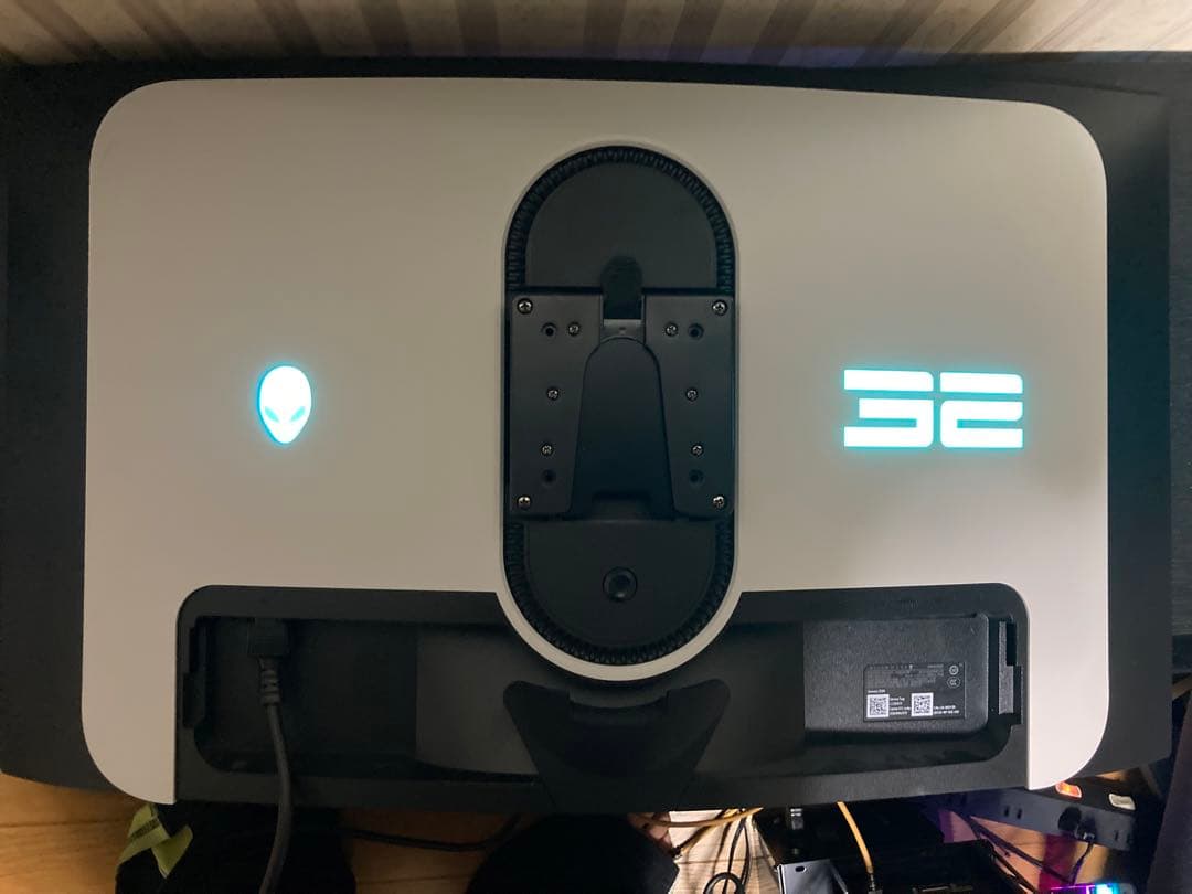 ディスプレイ・モニター本体 Alienware AW3225QF