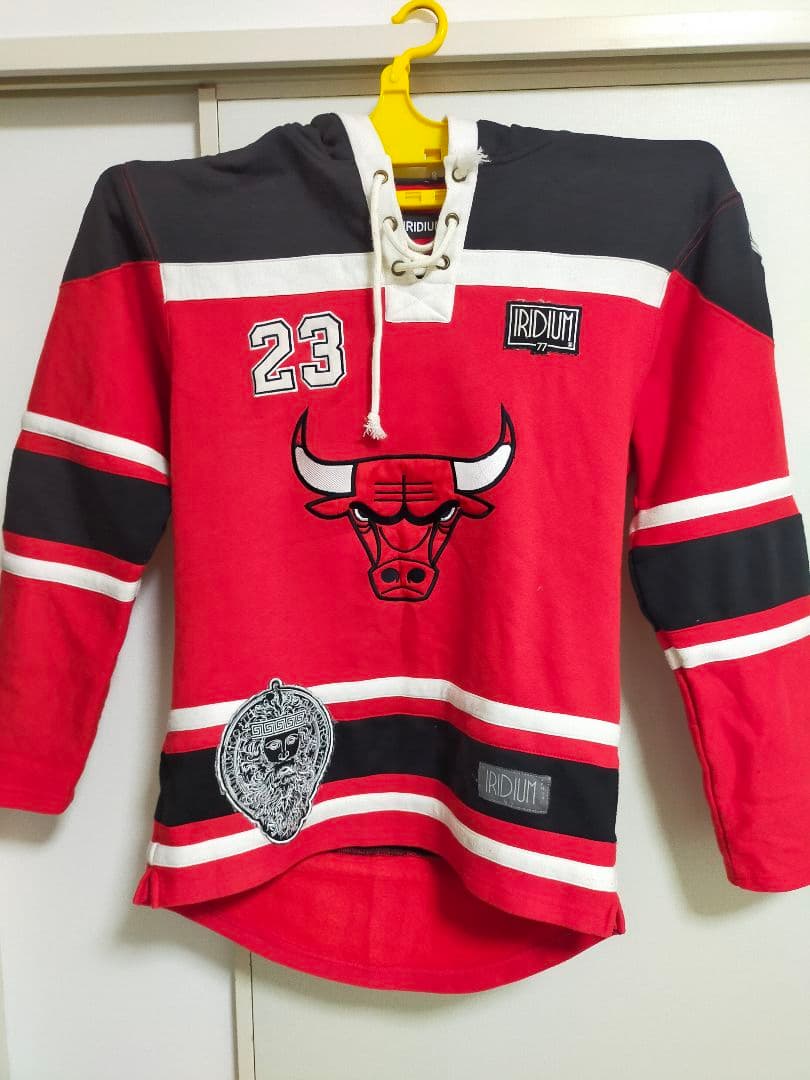 シカゴブルズ ジョーダン × IRIDIUM ホッケーパーカー
