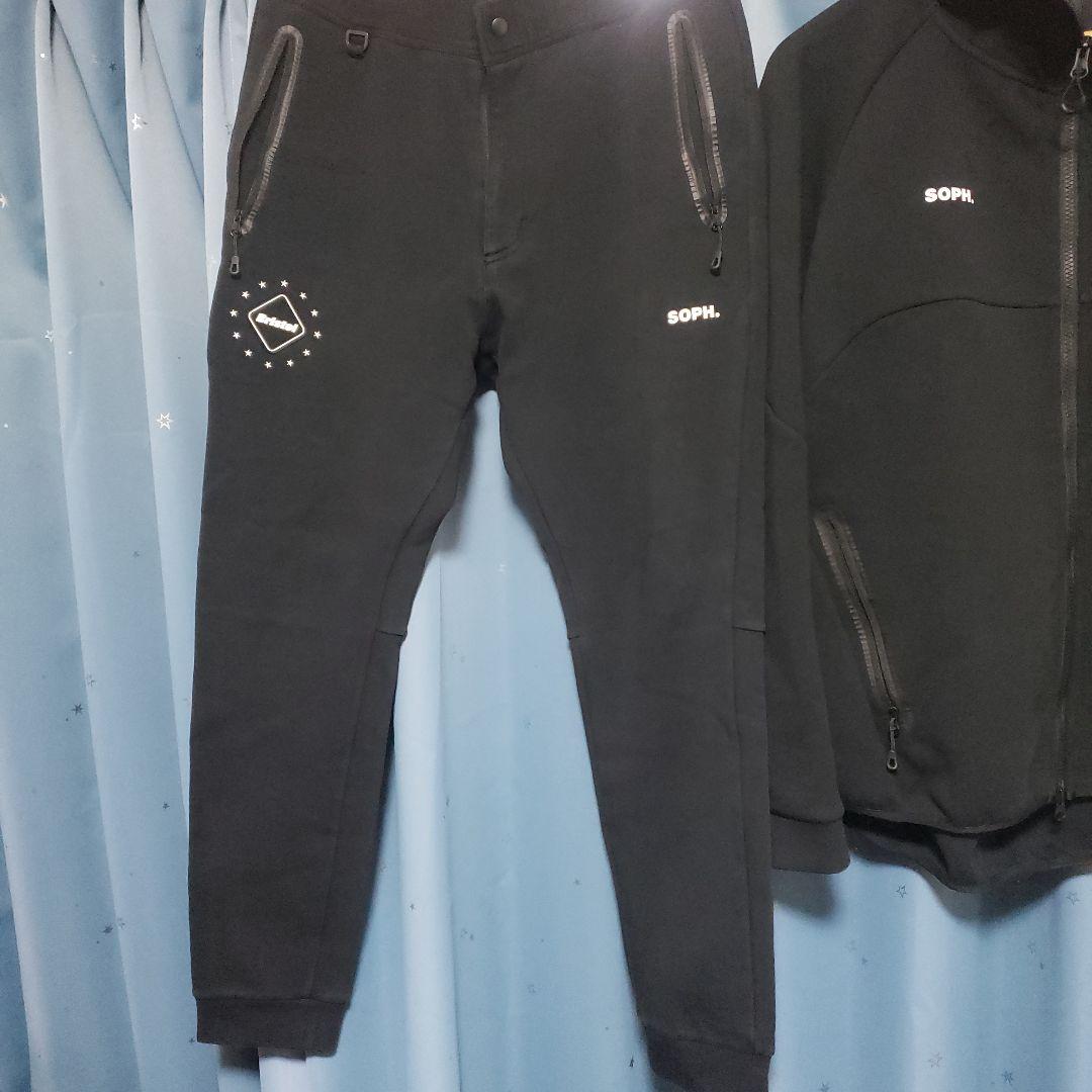 FCRB　エフシーレアルブリストル　ベンチレーションセットアップ　上下　ブラック