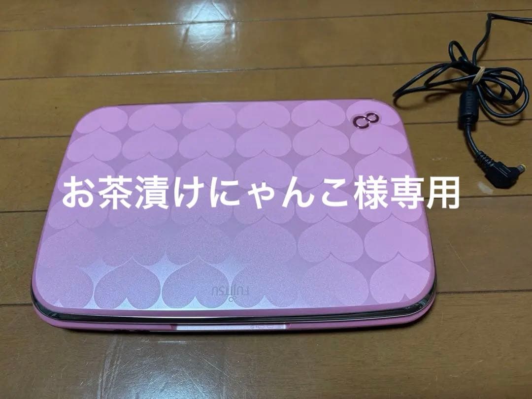 [美品]レア　ノートパソコン モモエリコラボ限定モデル FMVLMG30PK