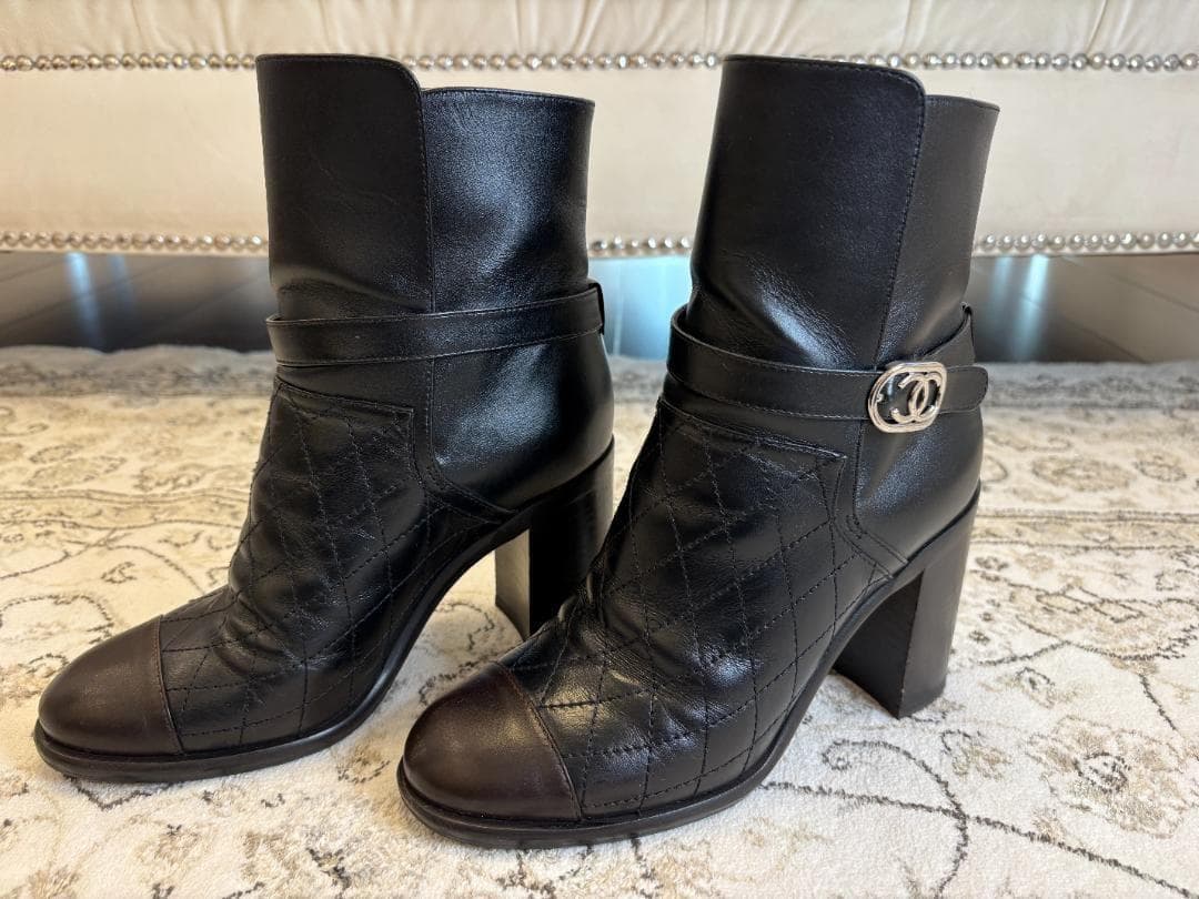 ★シャネル レザー キルティング ショートブーツ 37（24cm相当） 美品！