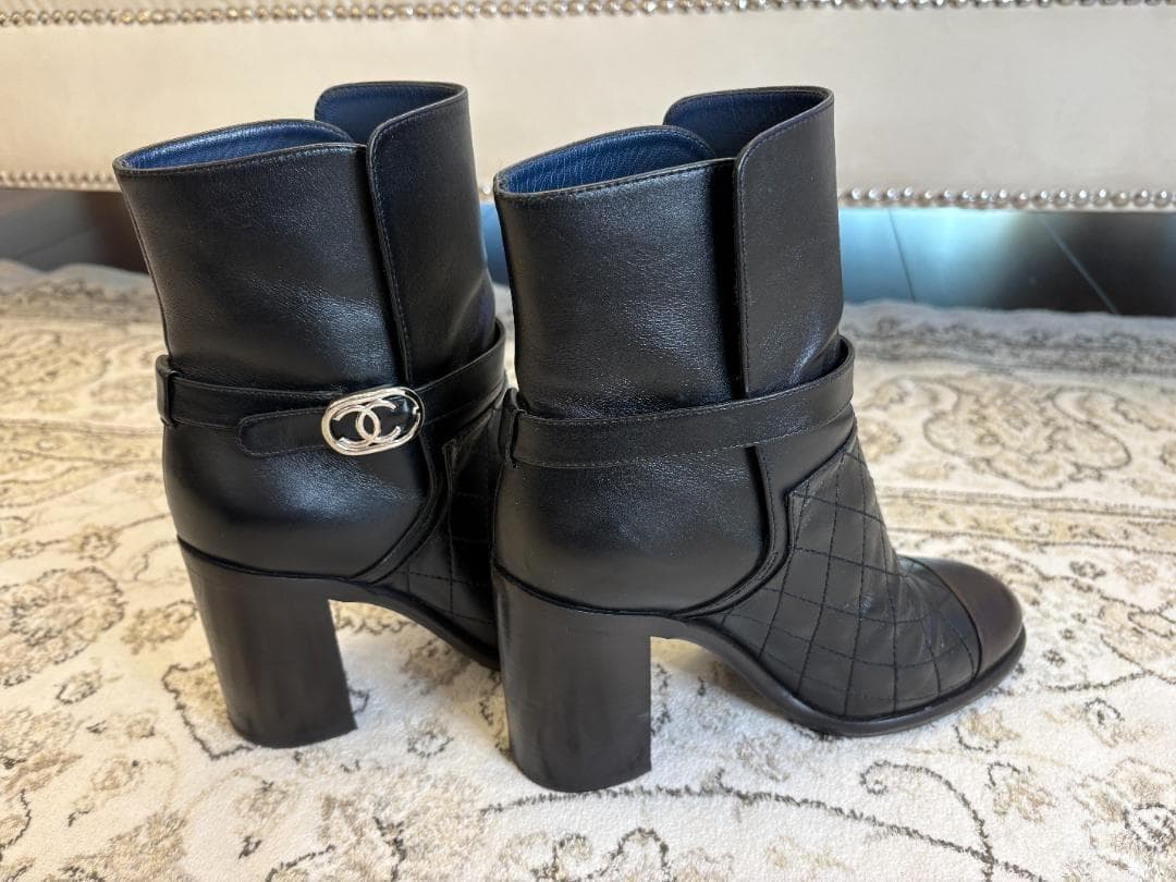 ★シャネル レザー キルティング ショートブーツ 37（24cm相当） 美品！