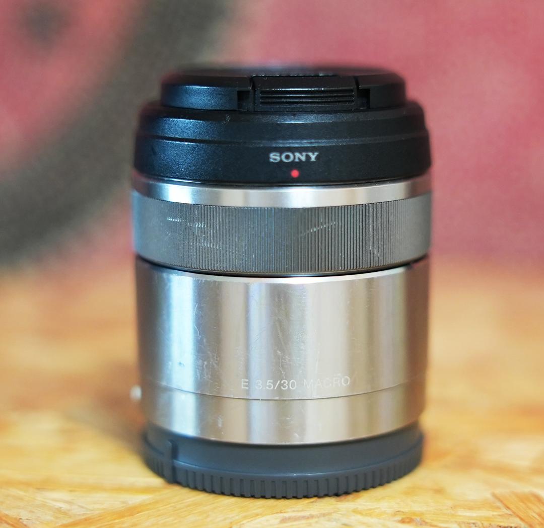 SONY SEL30M35 E 30mm F3.5 Macroレンズ
