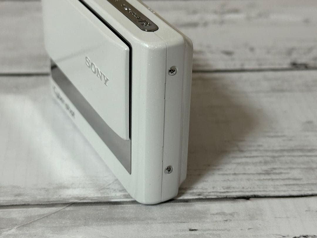 美品　SONY Cyber-shot DSC-T20 ホワイト 本体