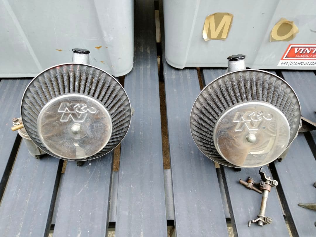 SU ツイン キャブ キャブレーター　インマニ