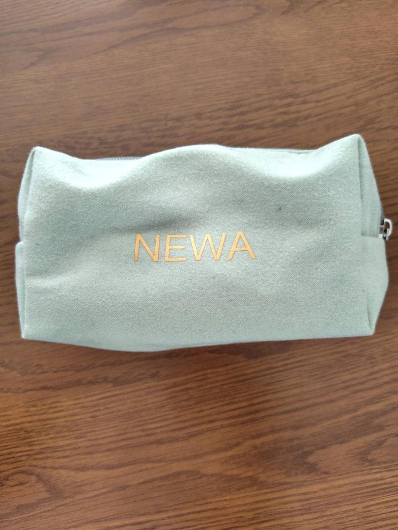 NEWA 美顔器 ゴールド 充電器付き