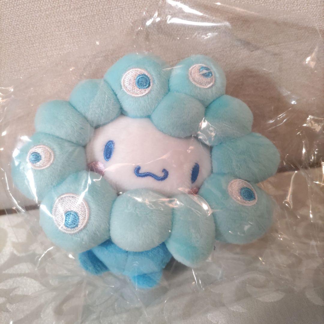 大阪万博　サンリオ　なりきりぬいぐるみ　カラビナ付きマスコット　キティ　シナモン