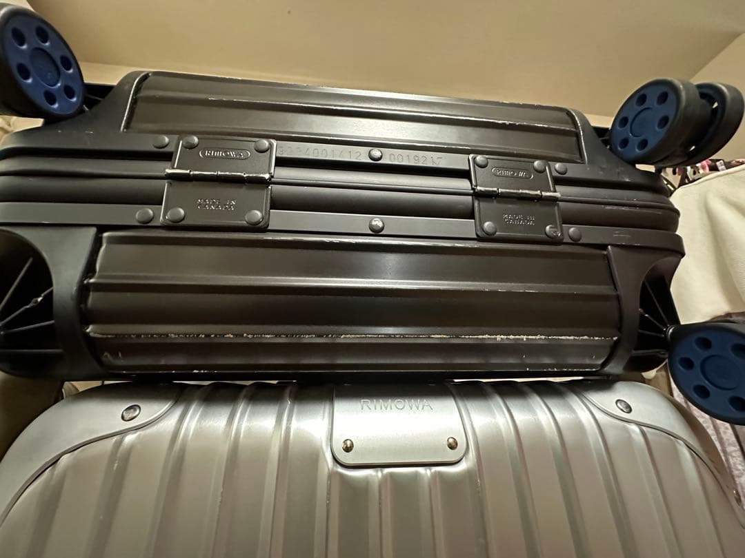 えんおむすび　リモワ ステルス　ビジネストロリー