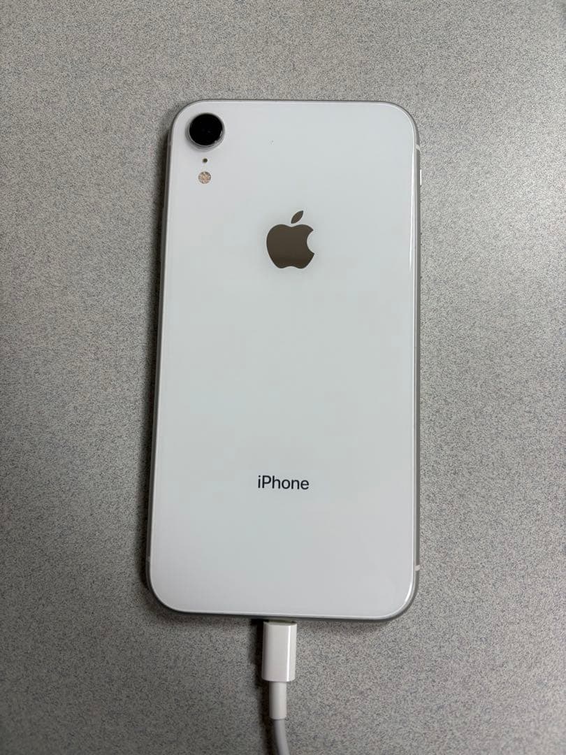 iPhone XR 128G ホワイト SiMロック解除済 ジャンク扱い