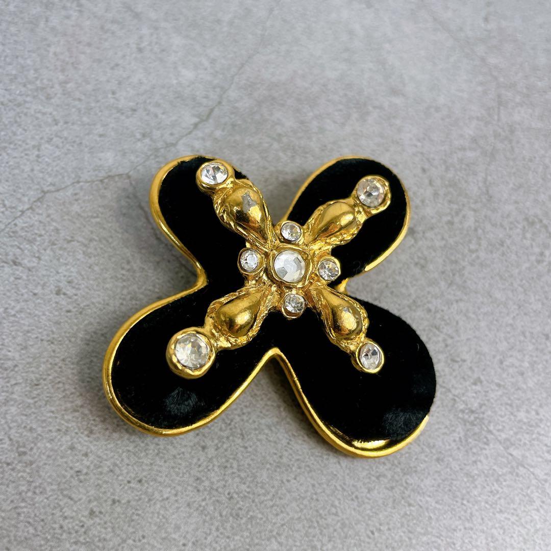 Christian Lacroix クリスチャンラクロワ　ブローチ　ヴィンテージ