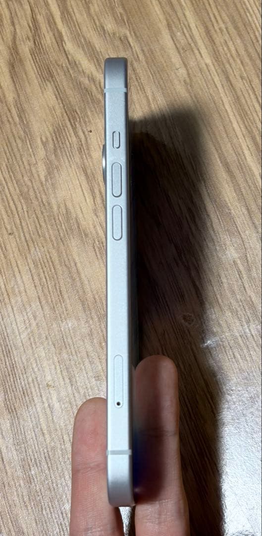 iPhone 15 128GB SIMフリー