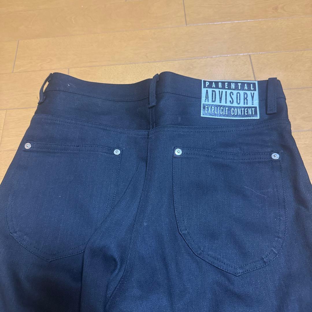 straightline ブラックデニムパンツ　MIKADO着用