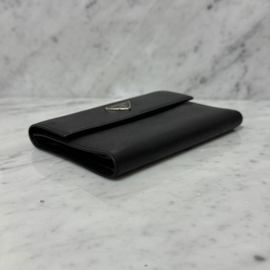 美品 PRADA プラダ 三つ折財布 ブラック 黒 サフィアーノ トライアングル