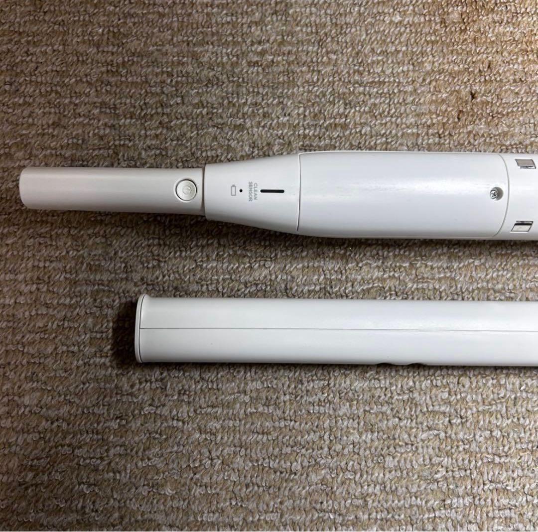 【美品✨2022年製】パナソニック コードレス 掃除機 MC-NS100K