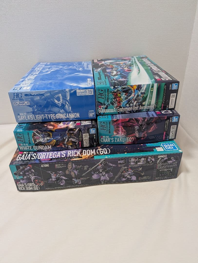 エンディミオン、白いガンダム,シャアザク、セイラ軽キャノン、リックドムセット品