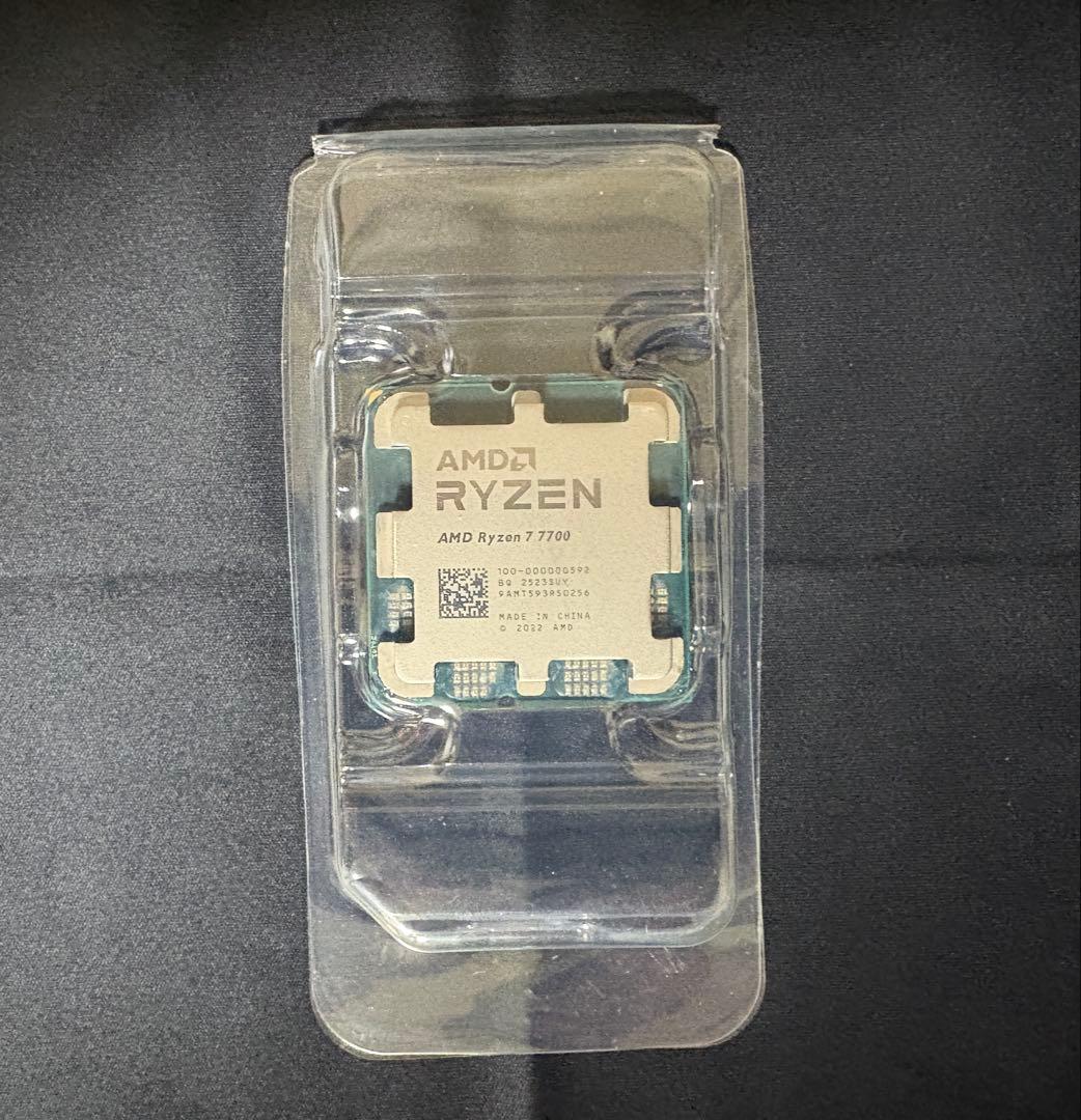 AMD Ryzen 7 7700 CPU 本体