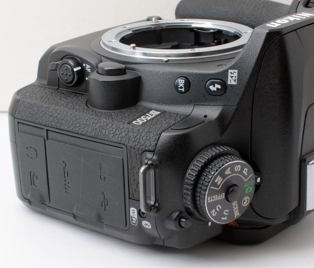 ボディのみ！Nikon D7500★S数少★Wi-Fi内蔵★すぐ使える