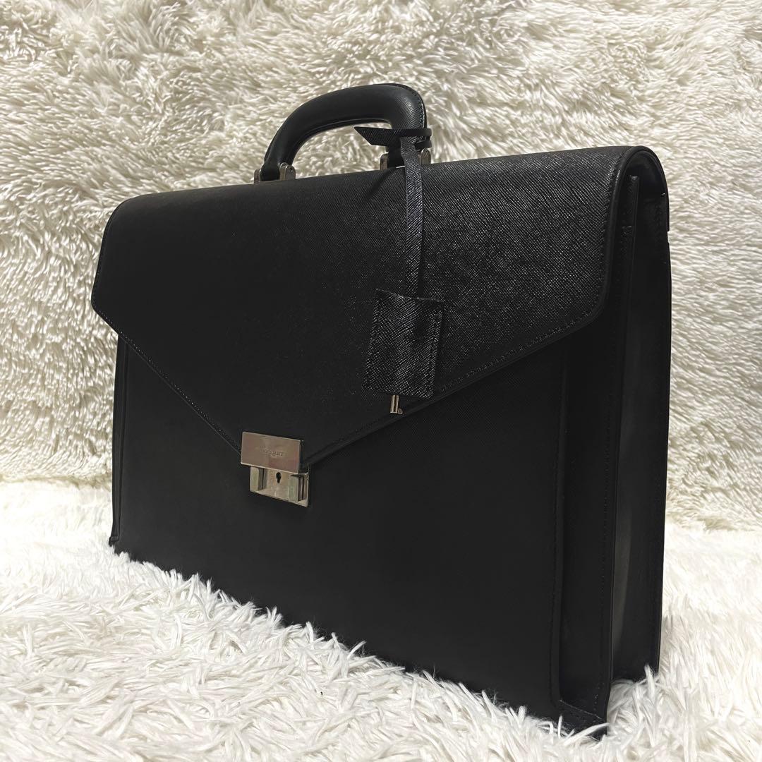 【良品】Burberry バーバリー　ブリーフケース　ビジネス　レザー　ブラック