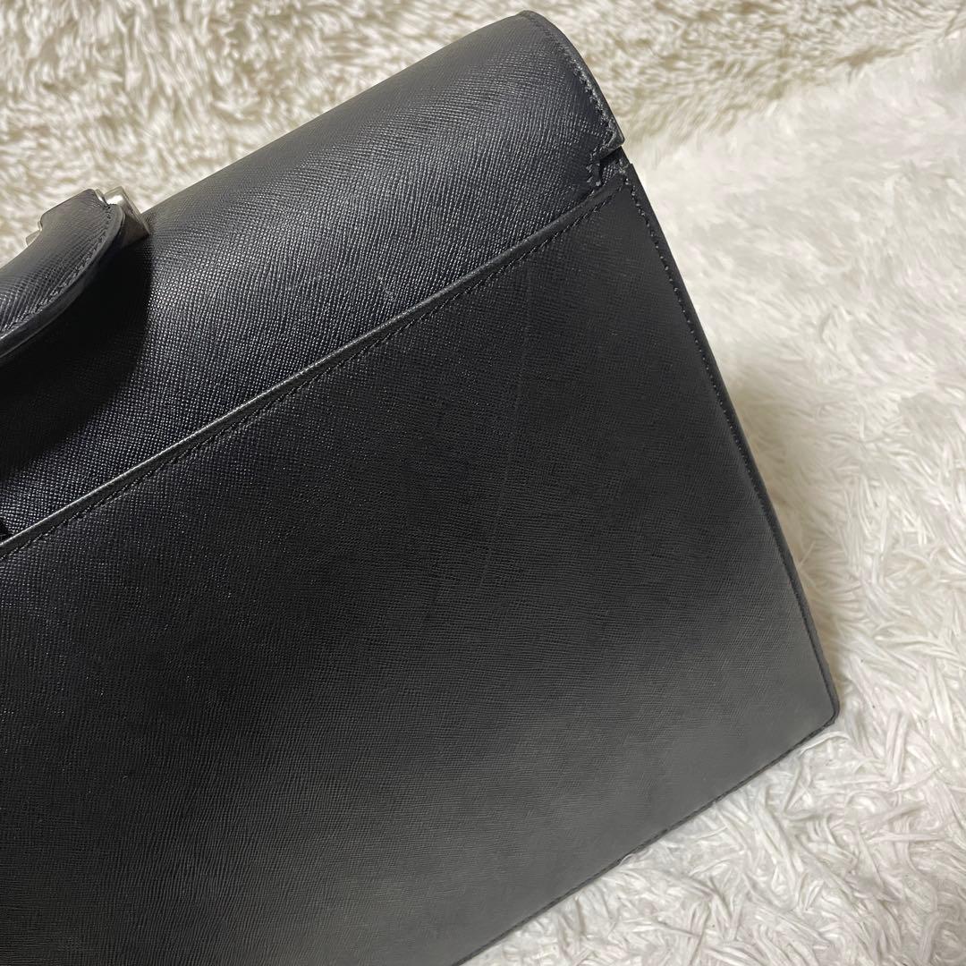 【良品】Burberry バーバリー　ブリーフケース　ビジネス　レザー　ブラック