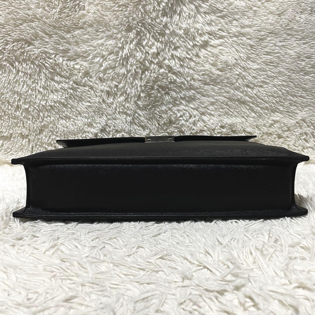 【良品】Burberry バーバリー　ブリーフケース　ビジネス　レザー　ブラック