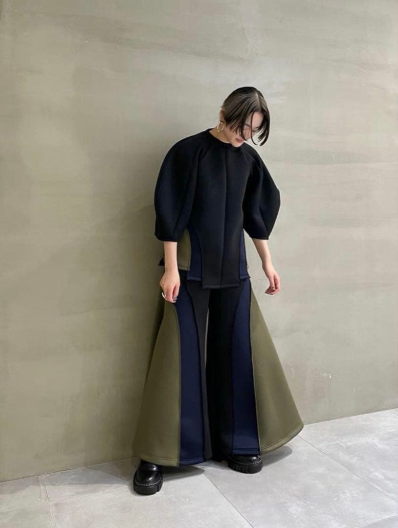 un3d. アンスリード　バルーンスリーブ ガウチョパンツ ブラック・オリーブ