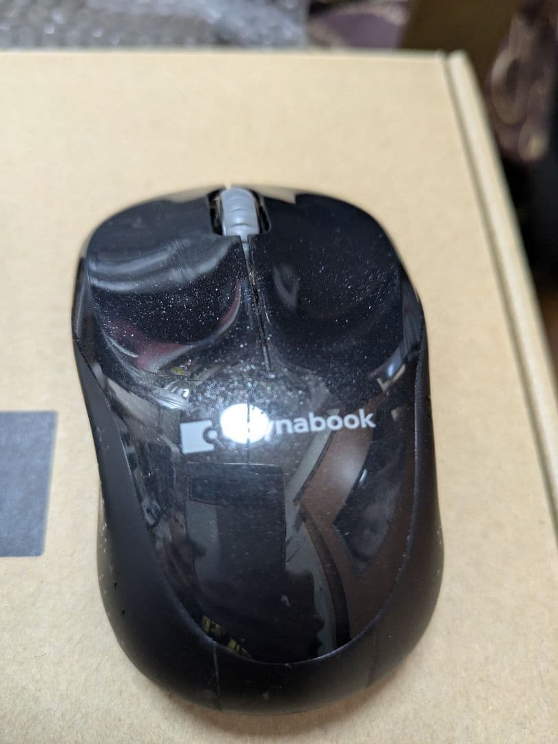 東芝　dynabook　タブレットパソコン　ゴールド　Windows11　中古品