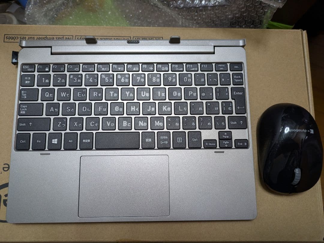 東芝　dynabook　タブレットパソコン　ゴールド　Windows11　中古品