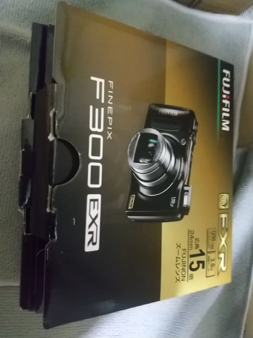 ② FUJIFILM FINEPIX F300 EXR 1台