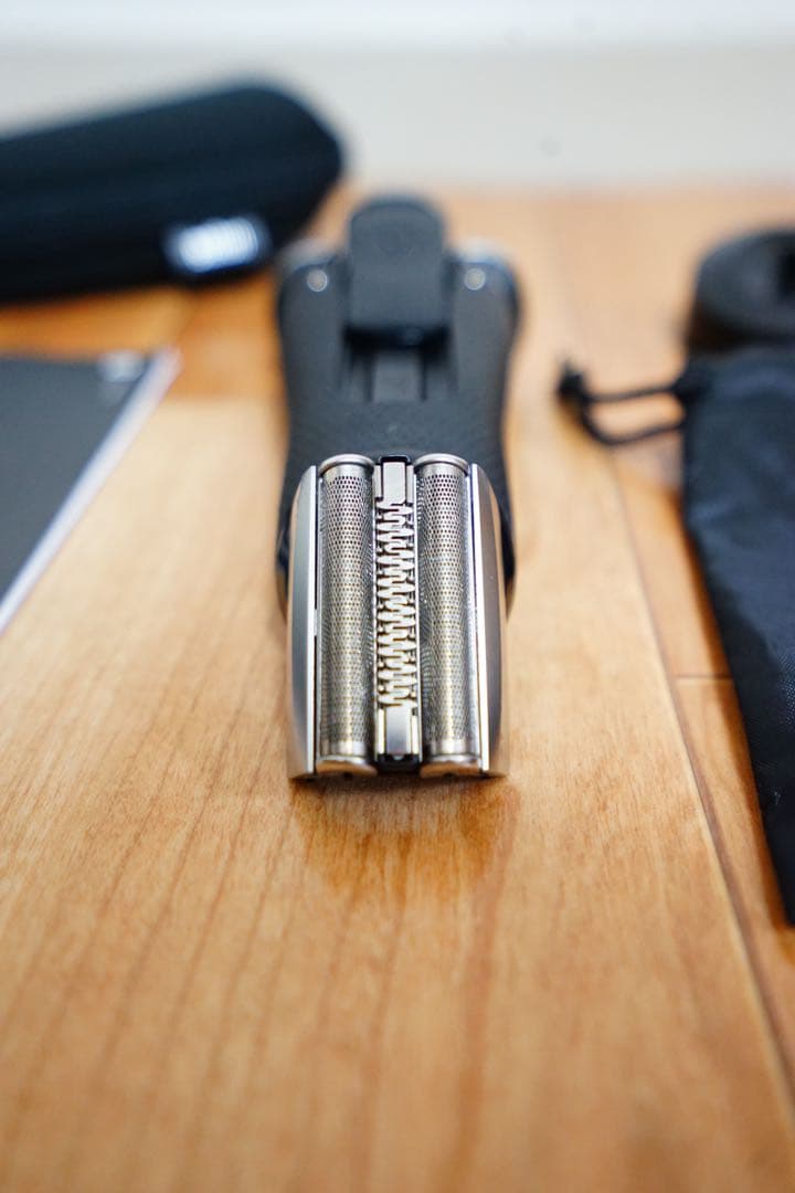 【美品】Braun Series 8 メンズ電気シェーバー ブラウンシリーズ8