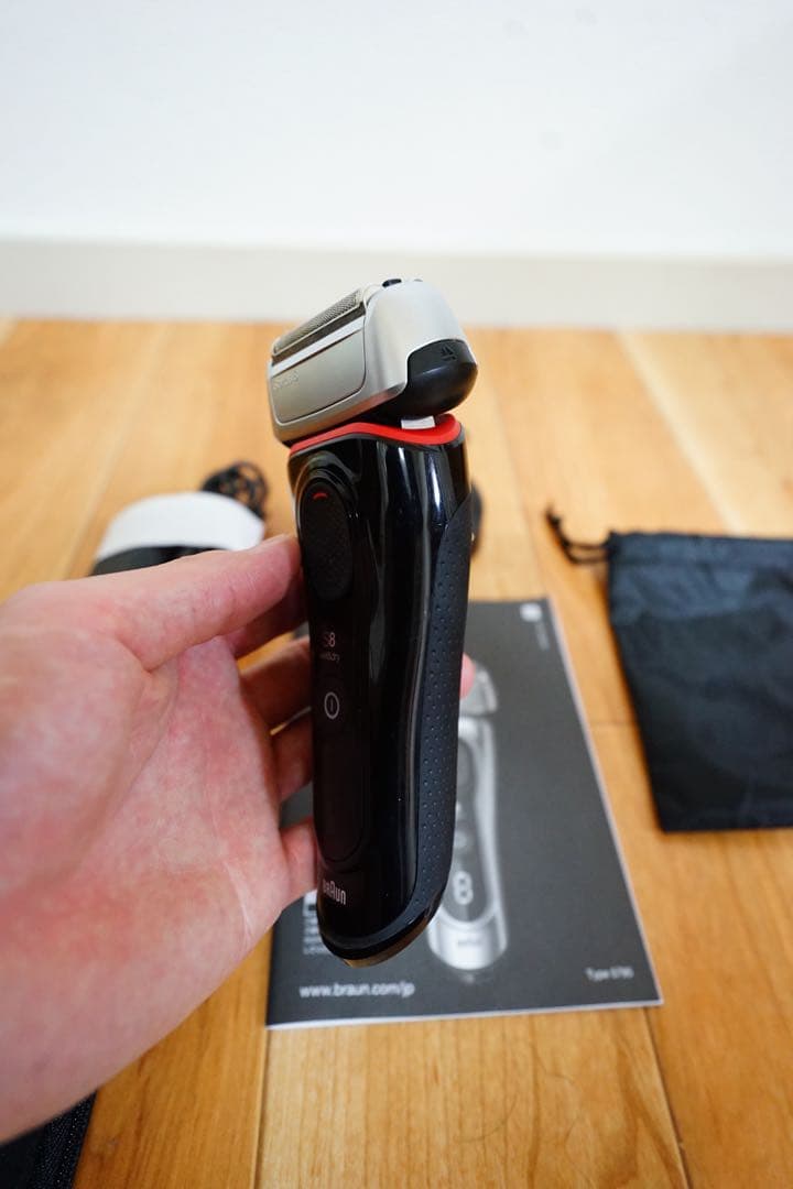 【美品】Braun Series 8 メンズ電気シェーバー ブラウンシリーズ8