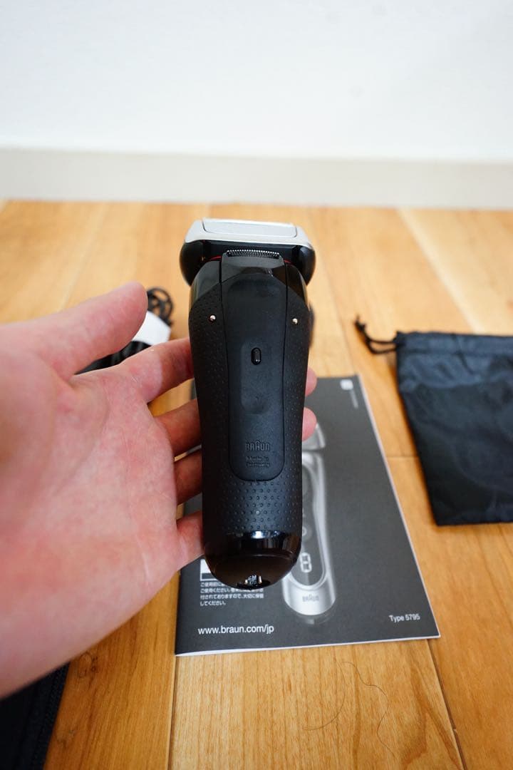 【美品】Braun Series 8 メンズ電気シェーバー ブラウンシリーズ8