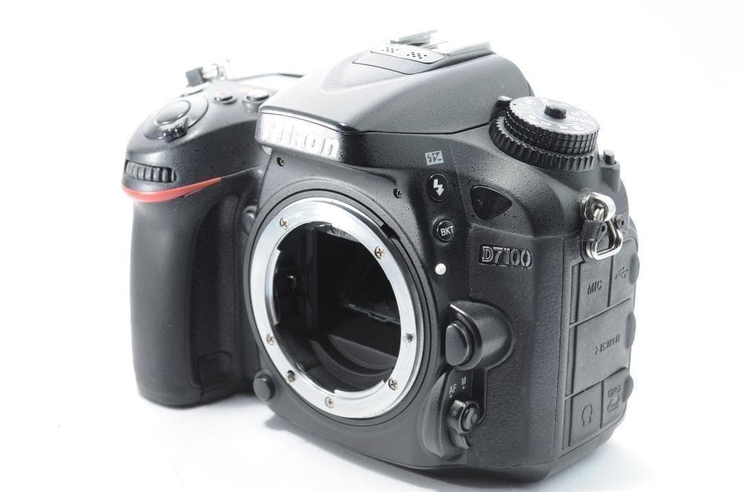 手ぶれ補正付きハイアマチュアモデル❗️Nikon D7100✨届いてすぐに使える