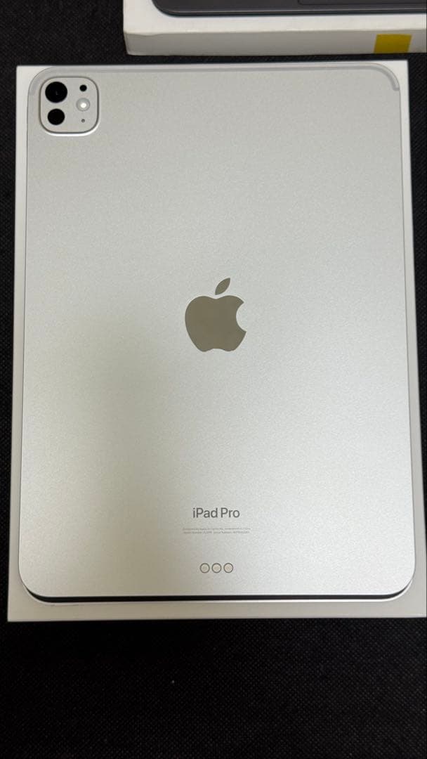 iPad pro 11インチM4 1TB ＋Magic keyboard