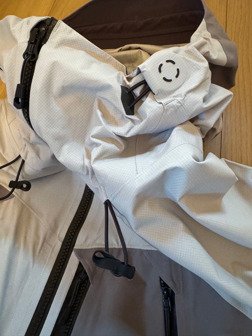 マウンテンハードウェア ナイロンシェル ジャケット XL テック y2k