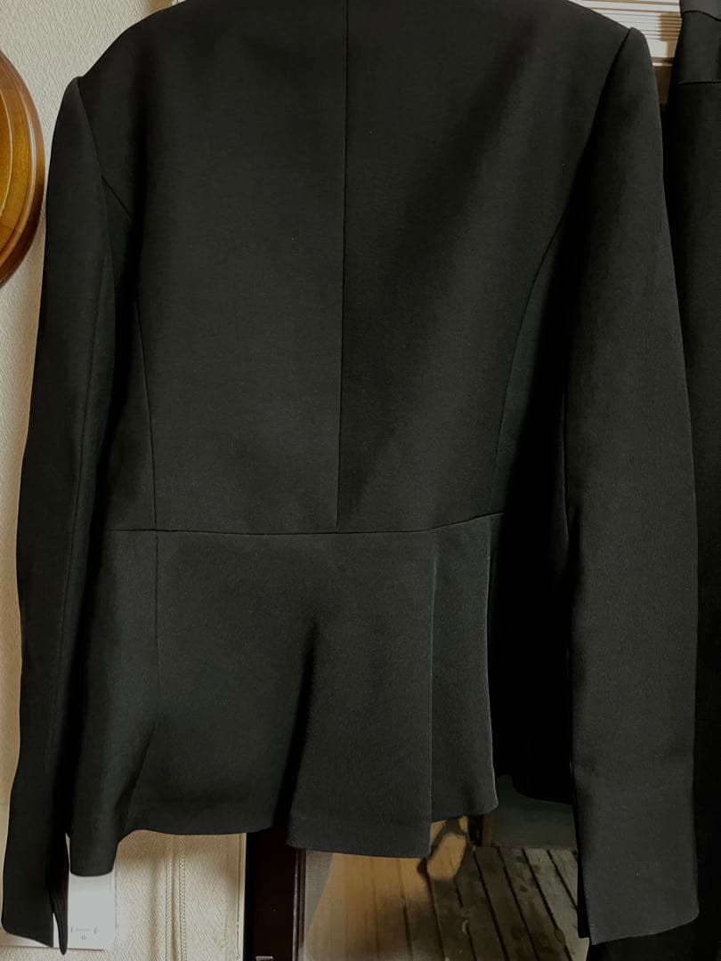 本日迄美品　東京ソワールパンツスーツセットアップ　11号ブラック　フォーマル漆黒