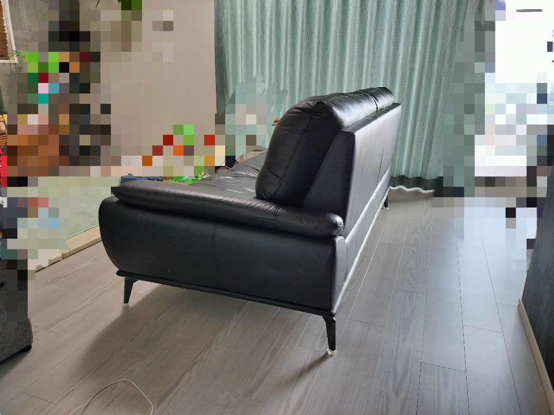 販売7/18まで！ニトリ　ブラックレザー三人掛けソファ モダンデザイン