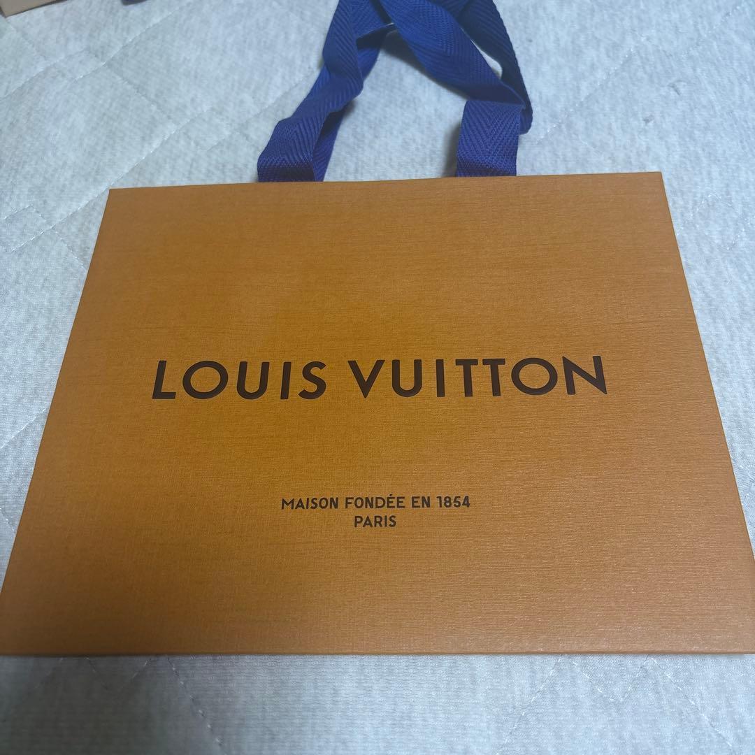 【新品未使用】ルイヴィトンlvユアーズネックレス