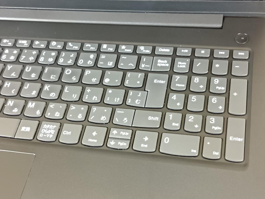 fake is crime機 Lenovo V15 Gen5 i5/24G