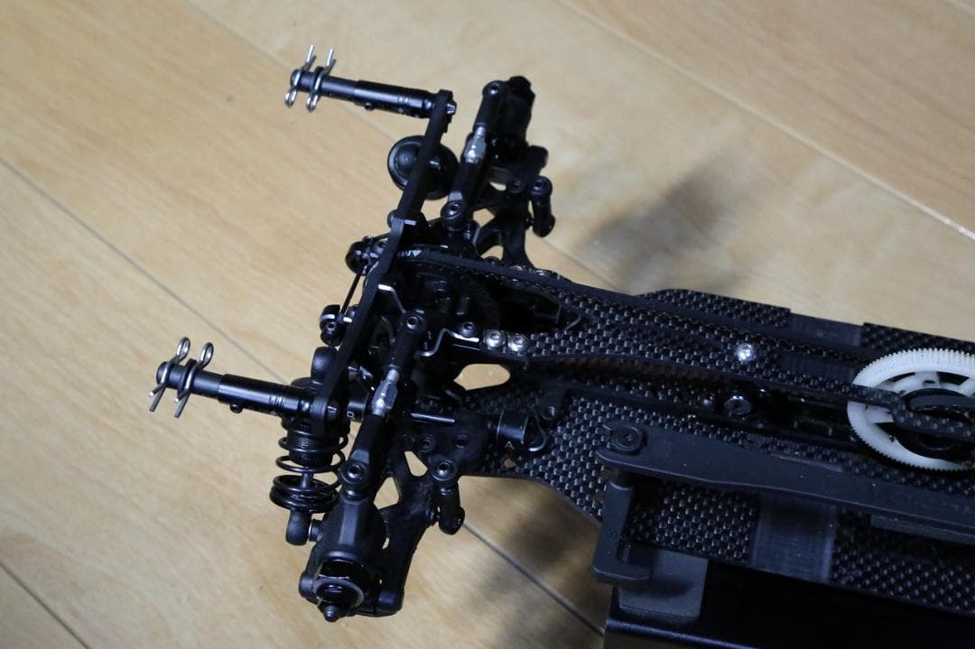 ヨコモ BD10 シャーシ ハイエンドカー RUSH製タイヤ付き