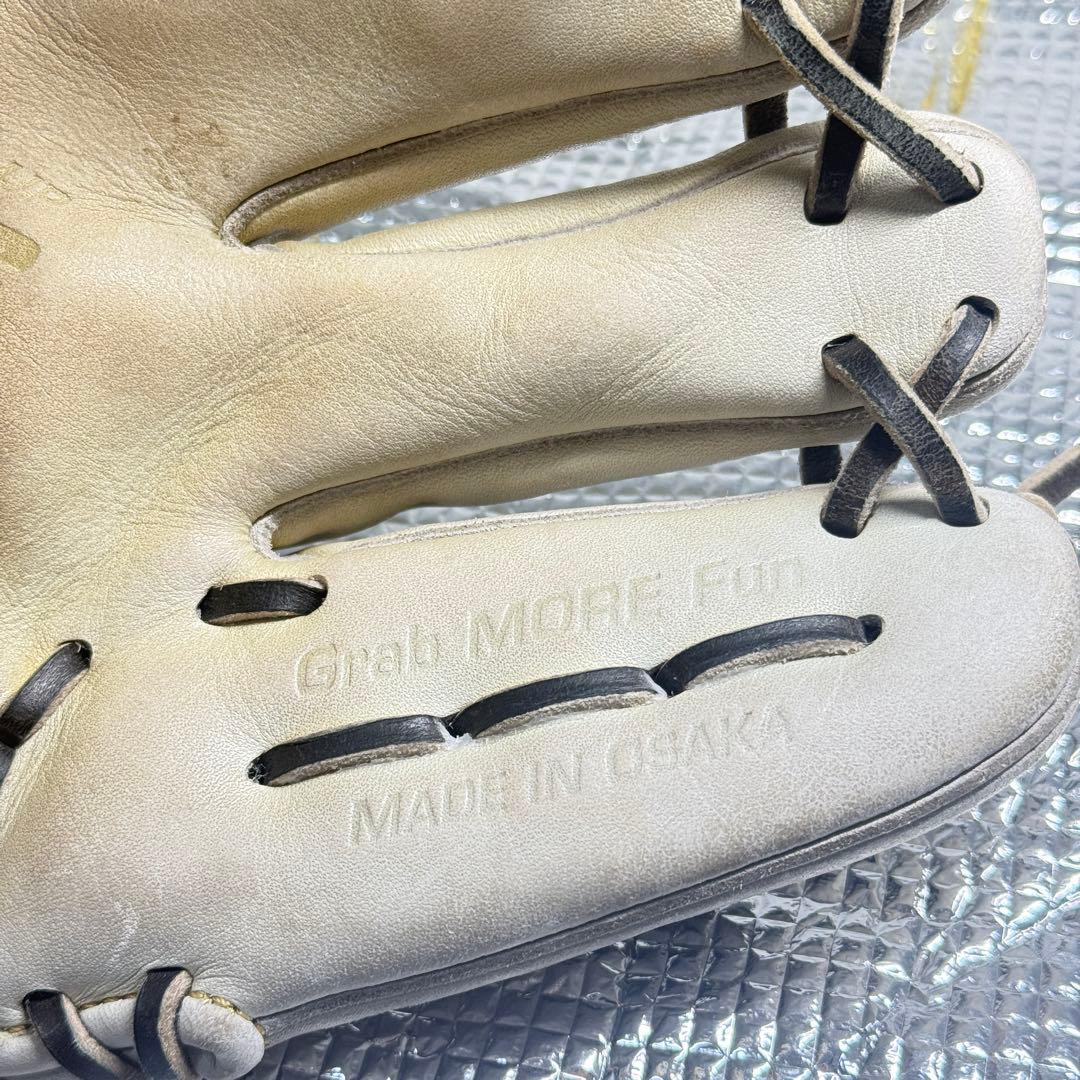 金*様 ディークエスト 硬式グローブ 右投げ用　ホワイト　内野手用　Hウェブ　日