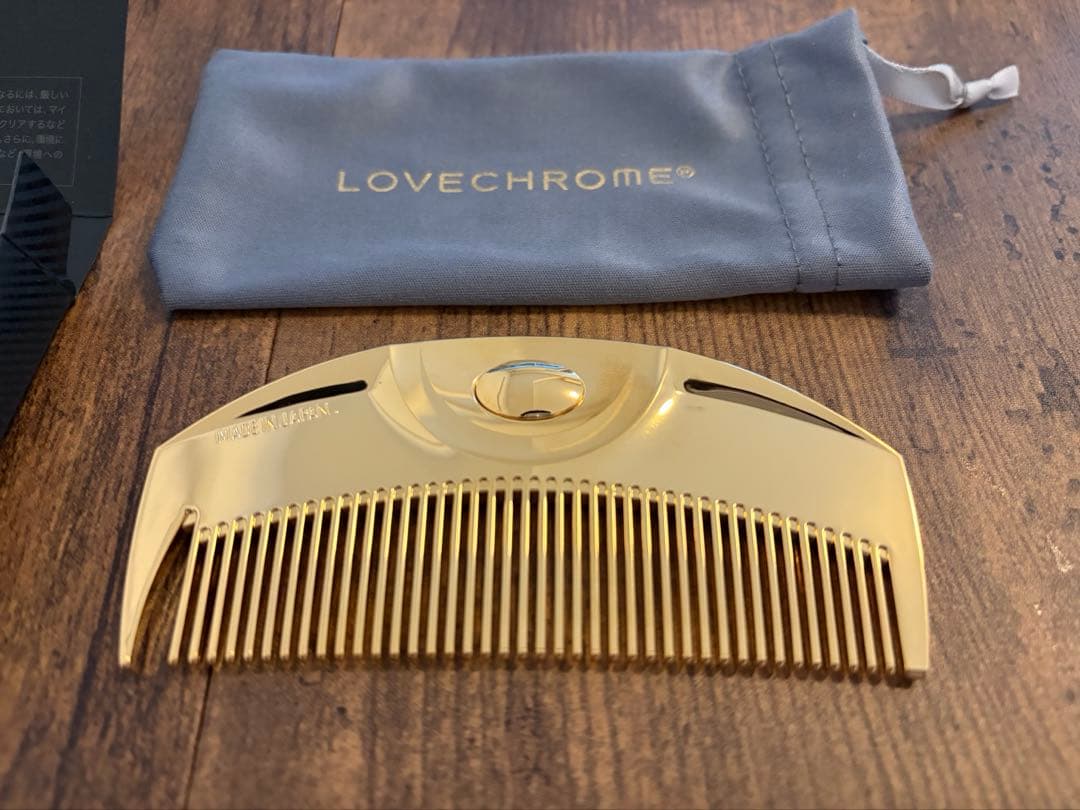 LOVECHROME ゴールド ヘアコーム　K24 ツキ　GOLD ラブクロム