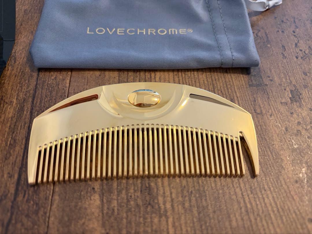 LOVECHROME ゴールド ヘアコーム　K24 ツキ　GOLD ラブクロム