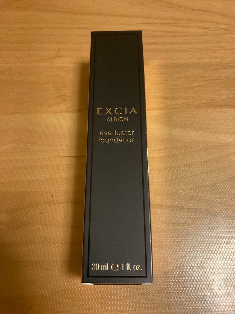 【新品未使用】アルビオン　エクシア　エバーラスター　ファンデーション　NA200