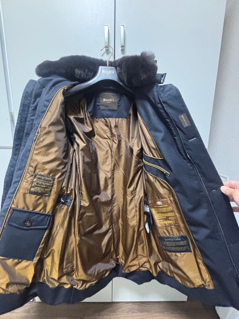 Moorer ネイビー ダウンジャケット