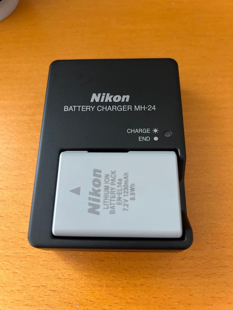 【美品】Nikon D5300 デジタル一眼レフカメラ　ソフトケース付き