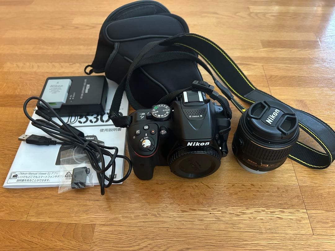【美品】Nikon D5300 デジタル一眼レフカメラ　ソフトケース付き