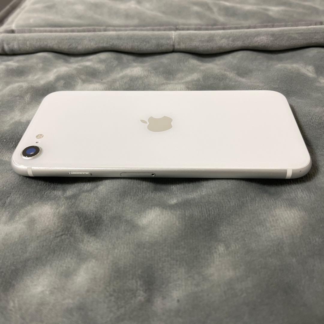 iPhone SE (第2世代) 64GB ホワイト バッテリー最大容量84%